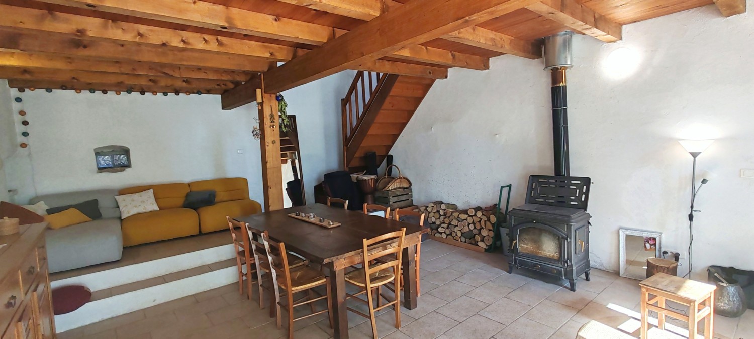 Maison de village de 147 m² - Belmont-Luthézieu