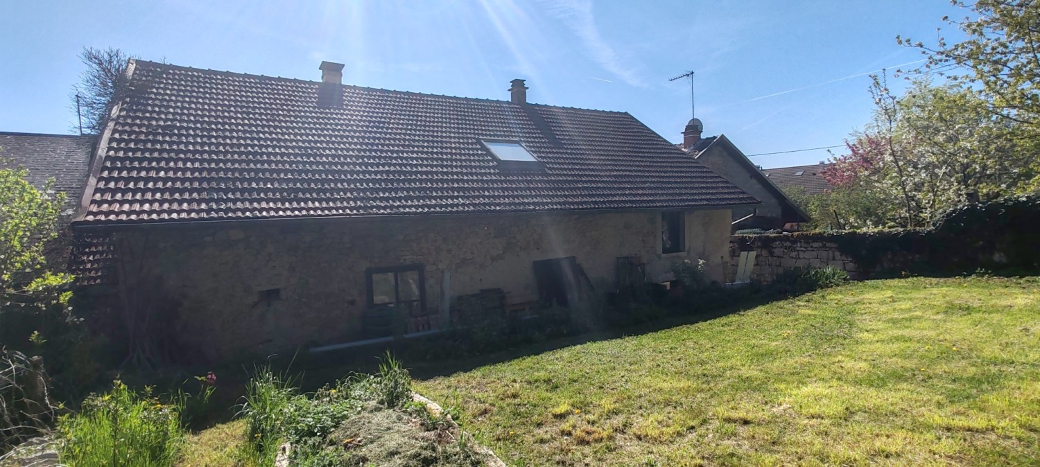 Maison de village de 147 m² - Belmont-Luthézieu