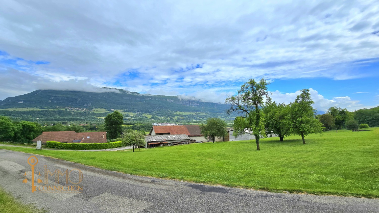 Terrain à bâtir 1932 m² - Anglefort