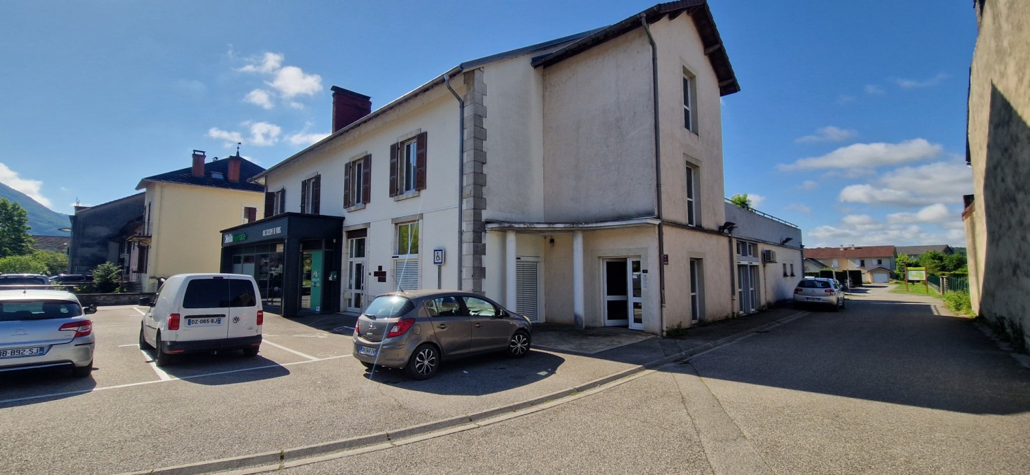 Plateau - 270 m² - Artemare