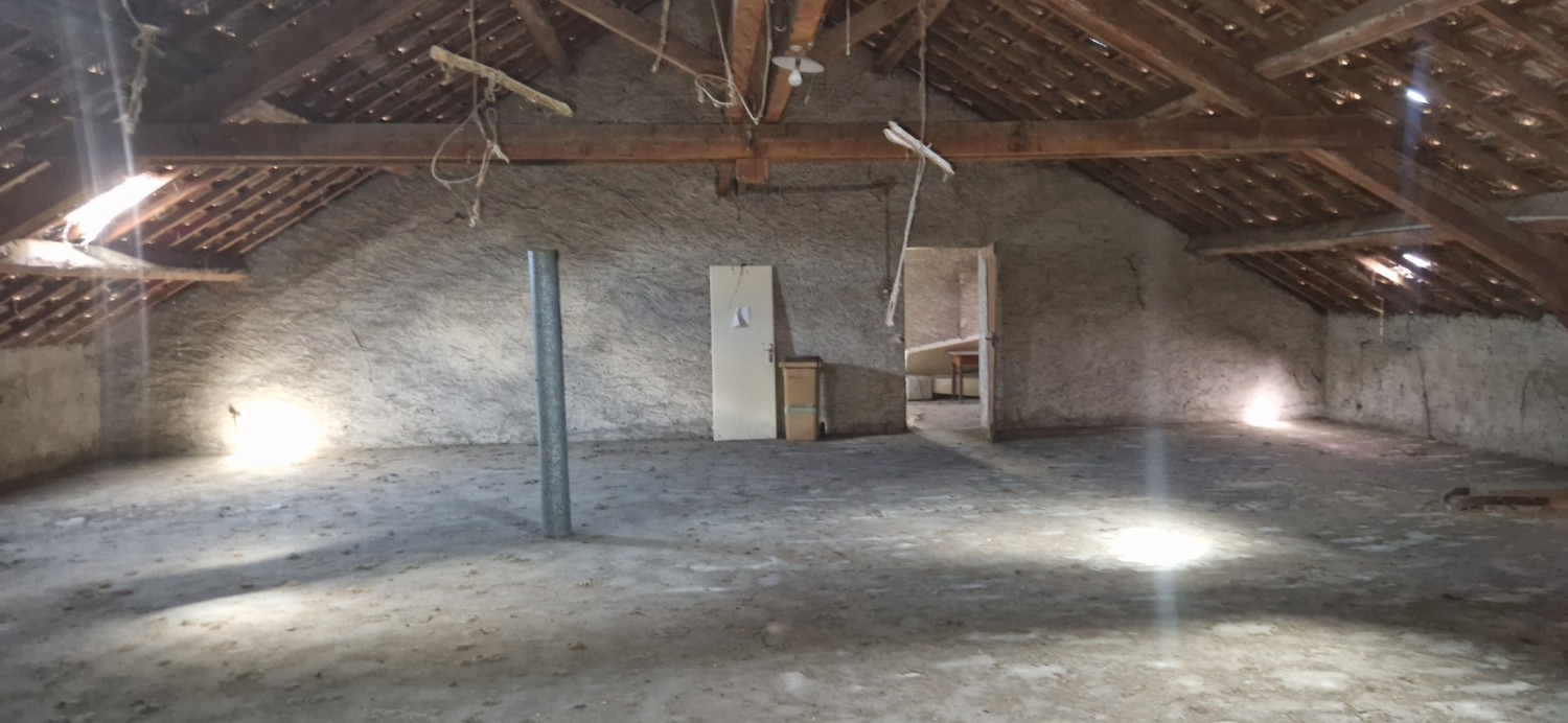 Plateau - 270 m² - Artemare