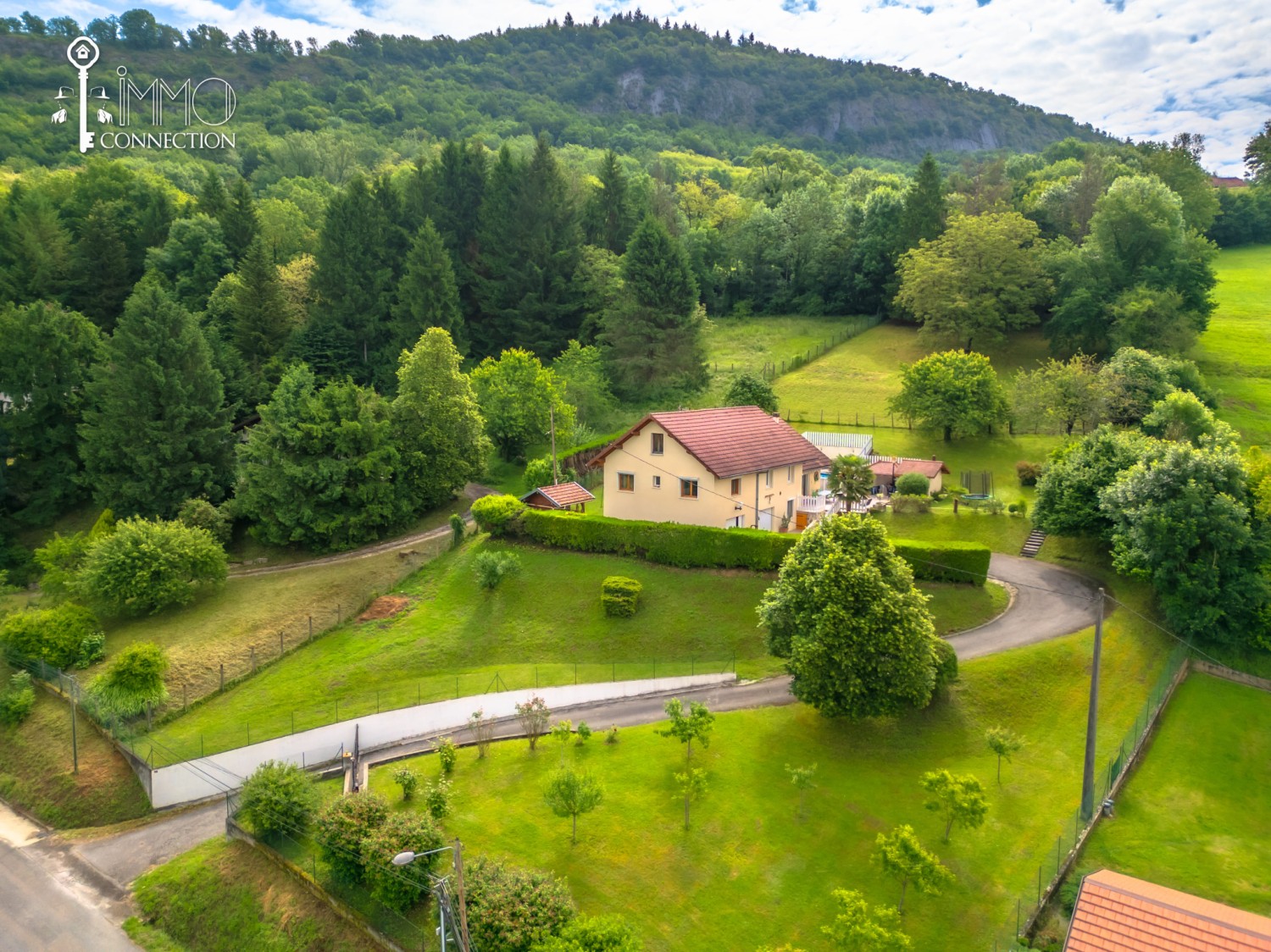 Villa - 167 m² - Yenne