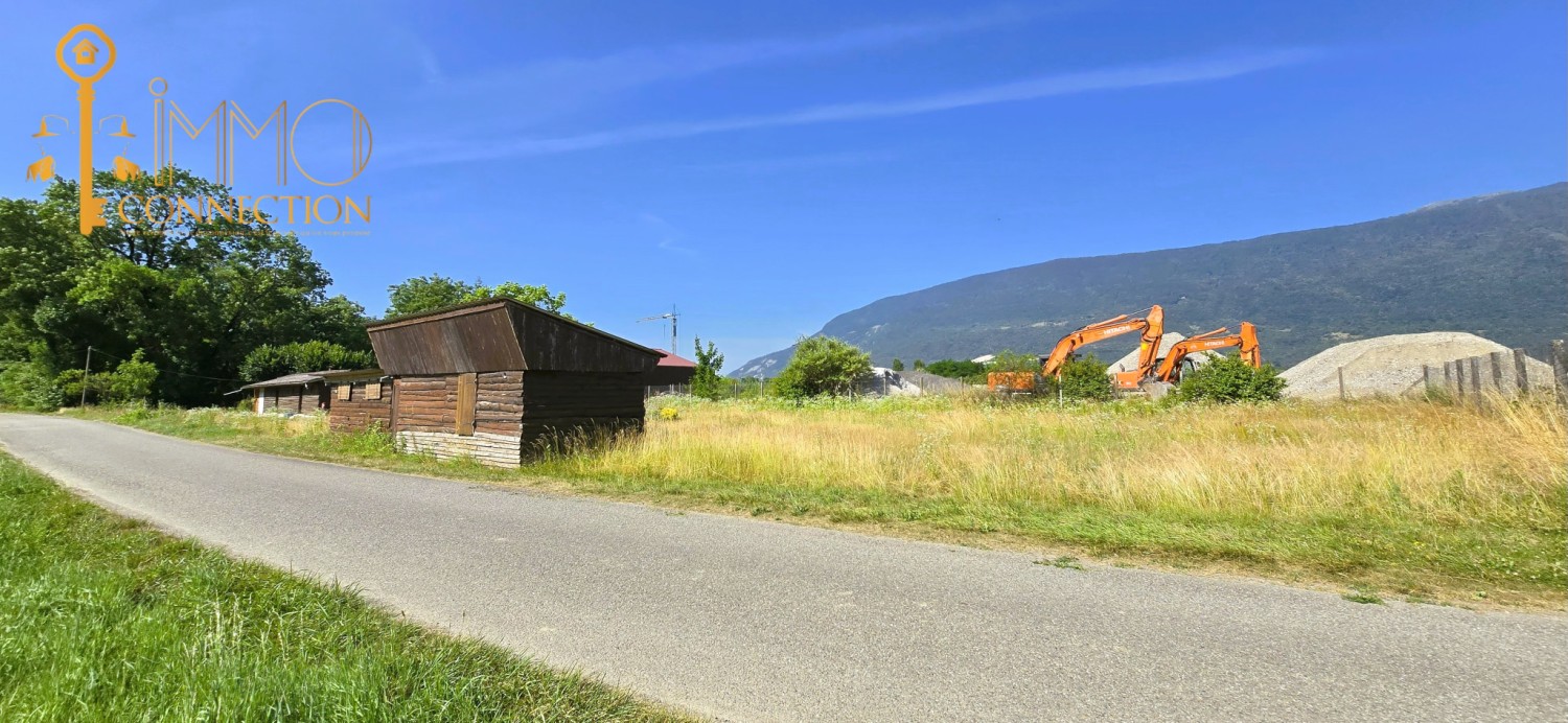 Terrain en zone industrielle - 3302 m² - Serrières-en-Chautagne