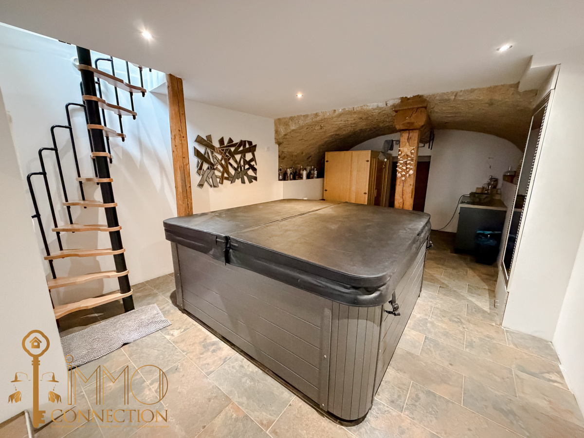 Maison de village - 200 m² - Valserhône